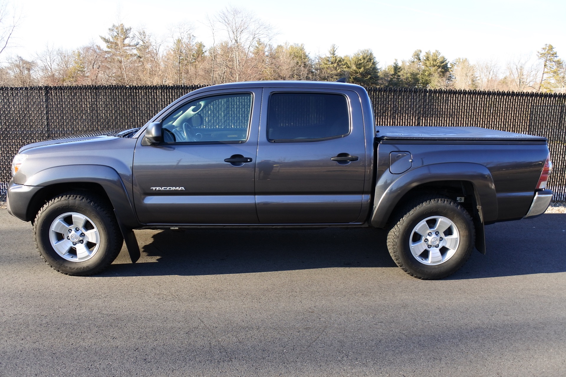 Used 2015 Toyota Tacoma 4WD Double Cab V6 AT (Natl) For Sale ($24,800 ...