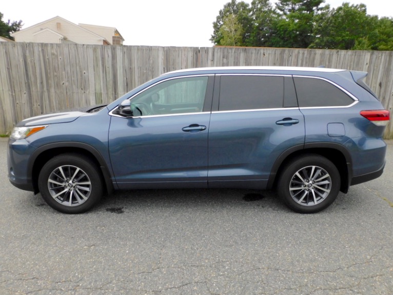 Used 2018 Toyota Highlander XLE V6 AWD (Natl) Used 2018 Toyota Highlander XLE V6 AWD (Natl) for sale  at Metro West Motorcars LLC in Shrewsbury MA 2