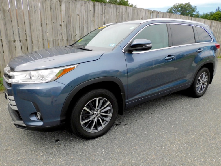 Used 2018 Toyota Highlander XLE V6 AWD (Natl) Used 2018 Toyota Highlander XLE V6 AWD (Natl) for sale  at Metro West Motorcars LLC in Shrewsbury MA 1