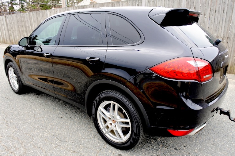 Used 2014 Porsche Cayenne Diesel AWD Used 2014 Porsche Cayenne Diesel AWD for sale  at Metro West Motorcars LLC in Shrewsbury MA 3