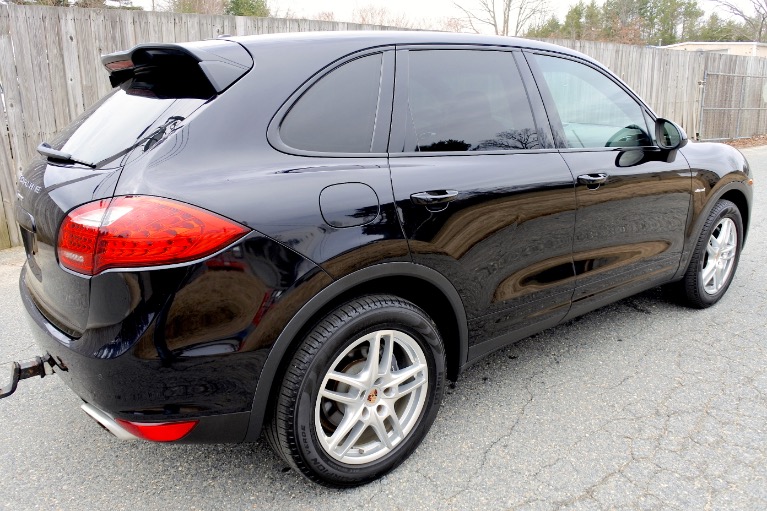 Used 2014 Porsche Cayenne Diesel AWD Used 2014 Porsche Cayenne Diesel AWD for sale  at Metro West Motorcars LLC in Shrewsbury MA 5