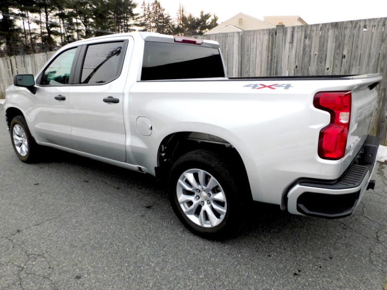 Used 2019 Chevrolet Silverado 1500 4WD Crew Cab 147' Custom Used 2019 Chevrolet Silverado 1500 4WD Crew Cab 147' Custom for sale  at Metro West Motorcars LLC in Shrewsbury MA 3