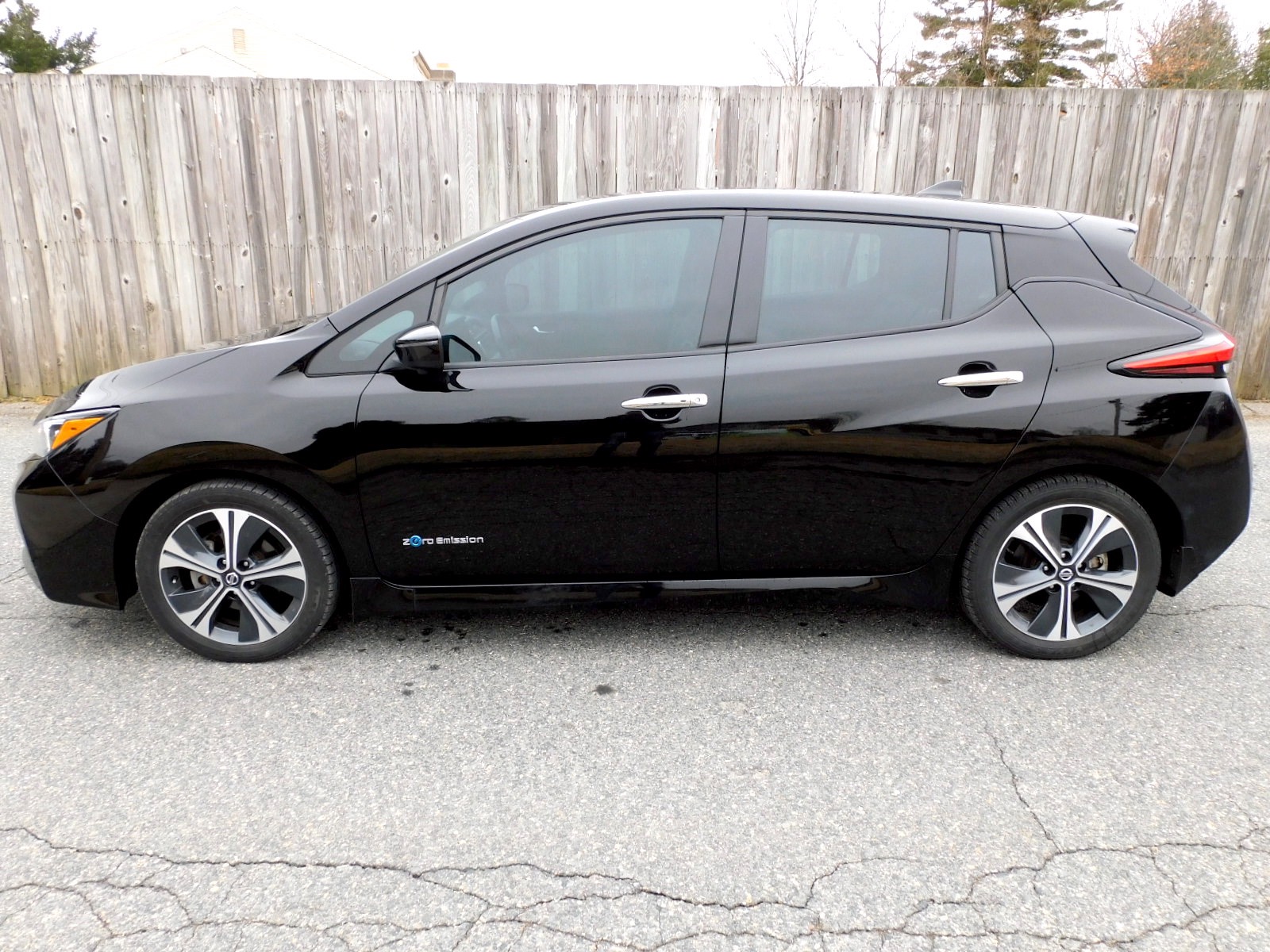 Used 2018 Nissan Leaf SV Hatchback For Sale ($22,800) | Metro West ...