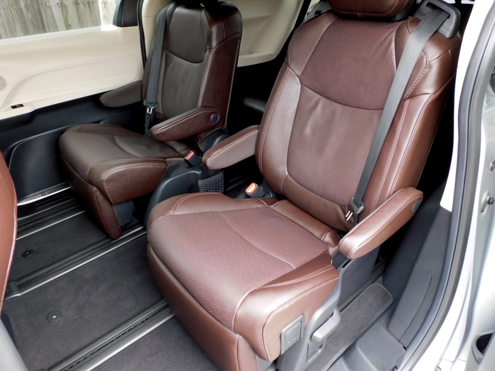 Used 2022 Toyota Sienna Platinum AWD 7-Passenger (Natl) For Sale ...