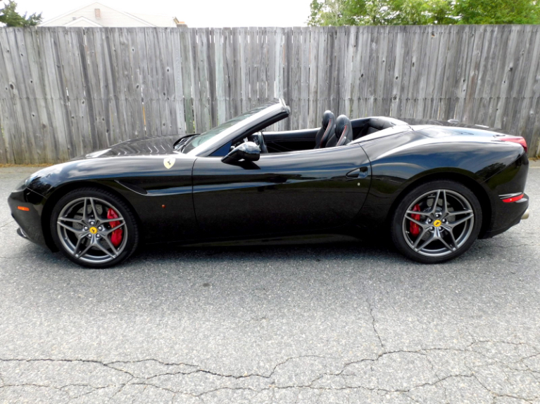 Used 2015 Ferrari California t Convertible Used 2015 Ferrari California t Convertible for sale  at Metro West Motorcars LLC in Shrewsbury MA 3