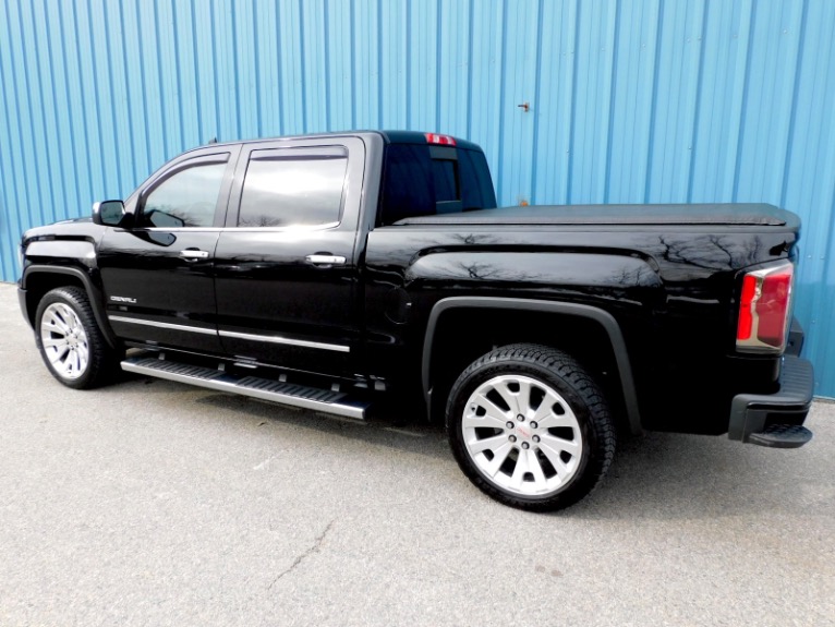 Used 2017 GMC Sierra 1500 4WD Crew Cab 143.5 Denali Used 2017 GMC Sierra 1500 4WD Crew Cab 143.5 Denali for sale  at Metro West Motorcars LLC in Shrewsbury MA 3