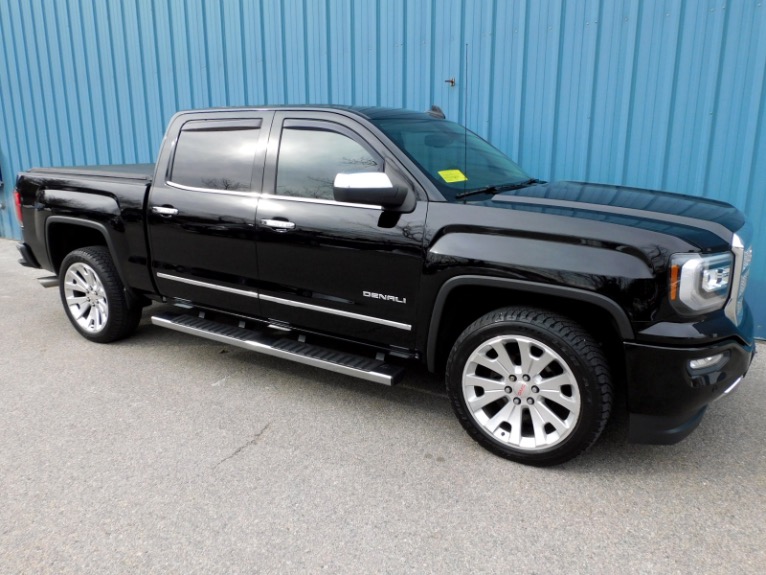 Used 2017 GMC Sierra 1500 4WD Crew Cab 143.5 Denali Used 2017 GMC Sierra 1500 4WD Crew Cab 143.5 Denali for sale  at Metro West Motorcars LLC in Shrewsbury MA 7