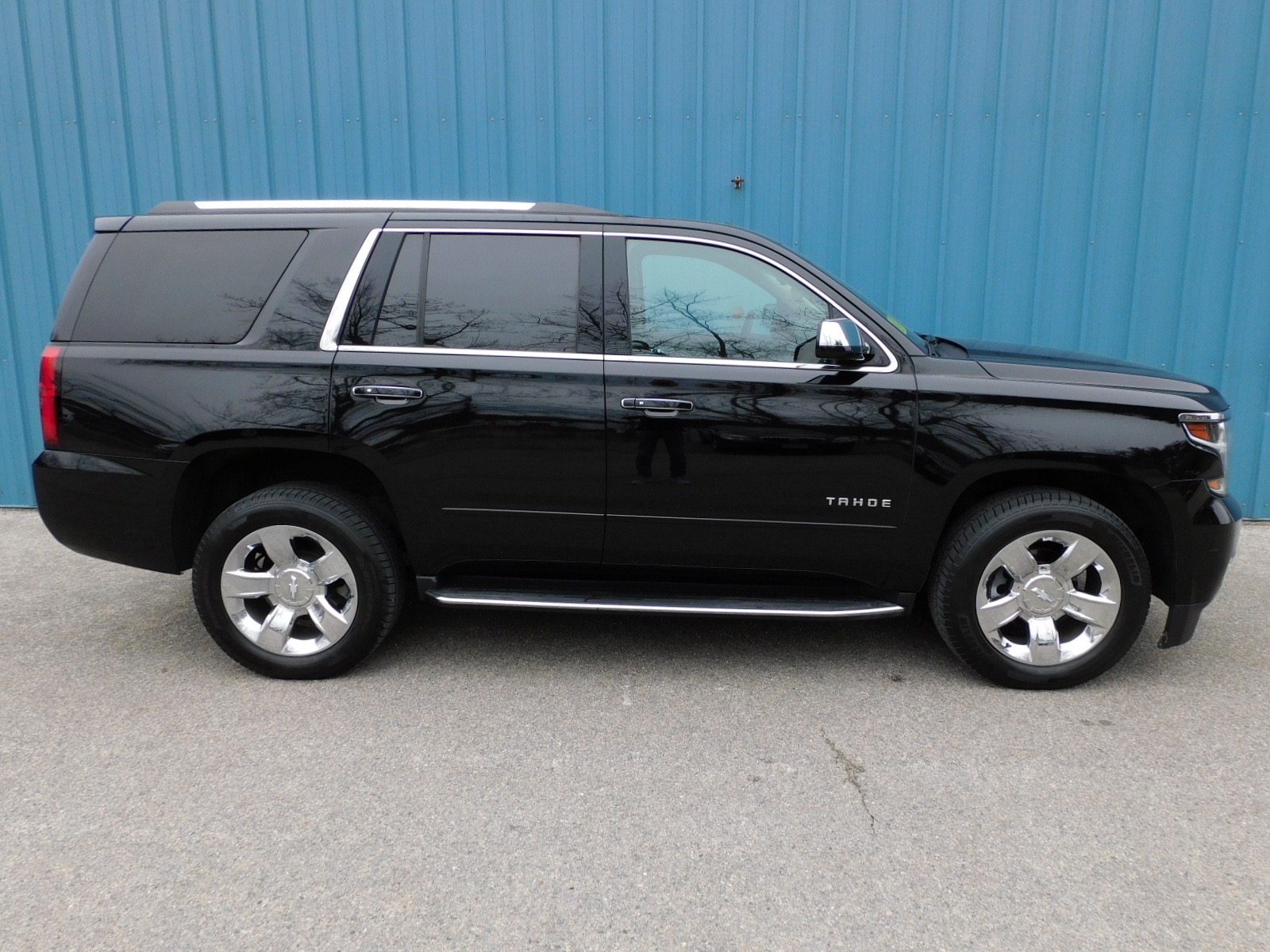 Used 2018 Chevrolet Tahoe 4WD Premier For Sale ($38,800) | Metro West ...