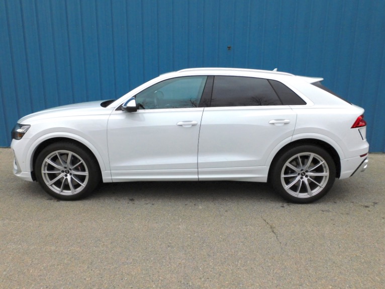 Used 2022 Audi Rs Q8 4.0 TFSI quattro Used 2022 Audi Rs Q8 4.0 TFSI quattro for sale  at Metro West Motorcars LLC in Shrewsbury MA 2