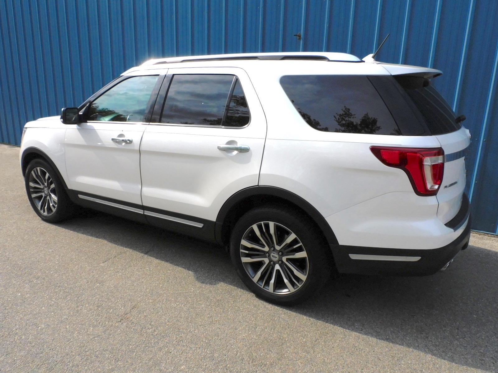 Used 2018 Ford Explorer Platinum 4WD For Sale ($29,800) | Metro West ...