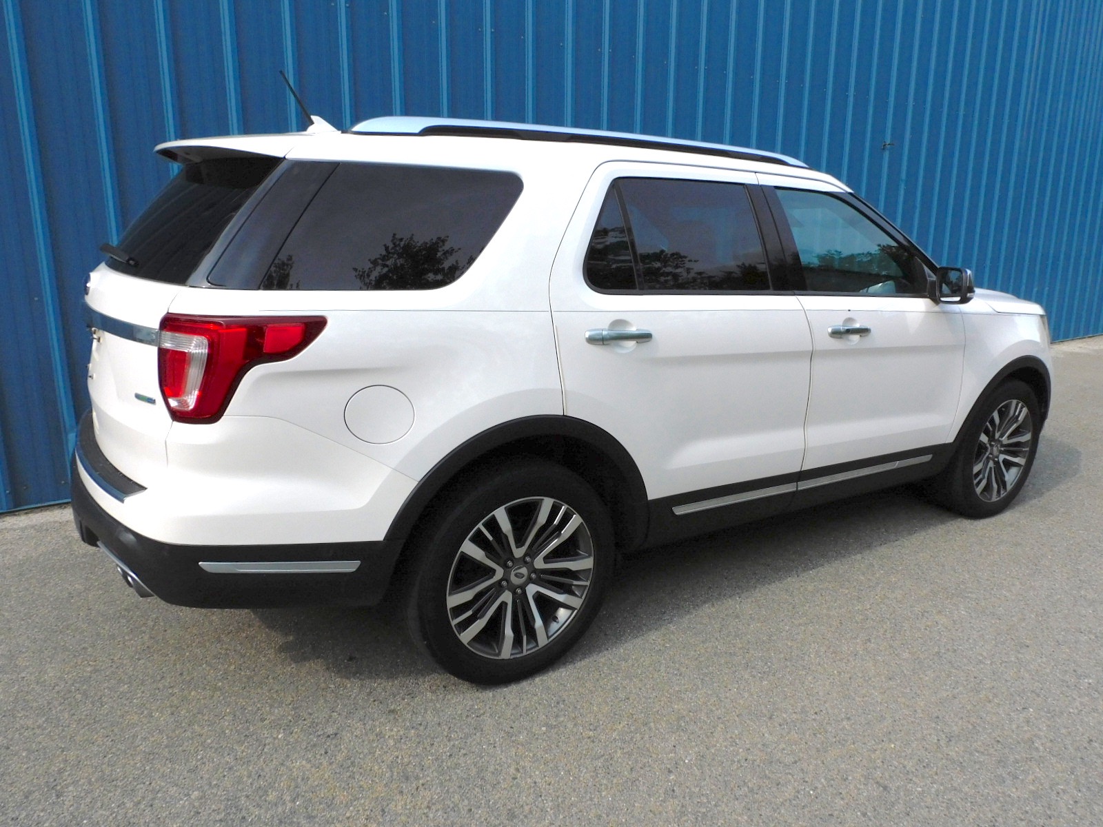 Used 2018 Ford Explorer Platinum 4WD For Sale ($29,800) | Metro West ...