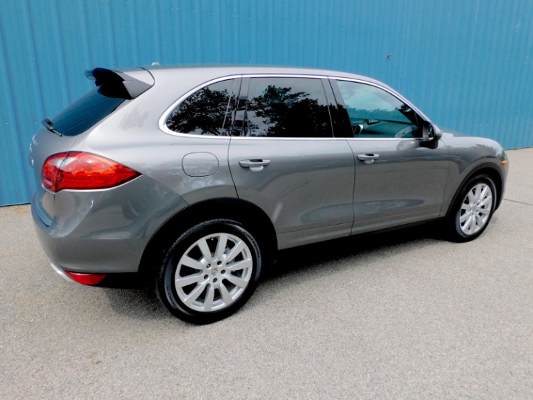 Used 2012 Porsche Cayenne S Hybrid AWD Used 2012 Porsche Cayenne S Hybrid AWD for sale  at Metro West Motorcars LLC in Shrewsbury MA 5