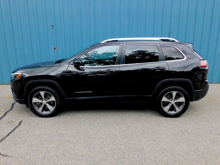 Used 2020 Jeep Cherokee Limited 4x4 Used 2020 Jeep Cherokee Limited 4x4 for sale  at Metro West Motorcars LLC in Shrewsbury MA 2