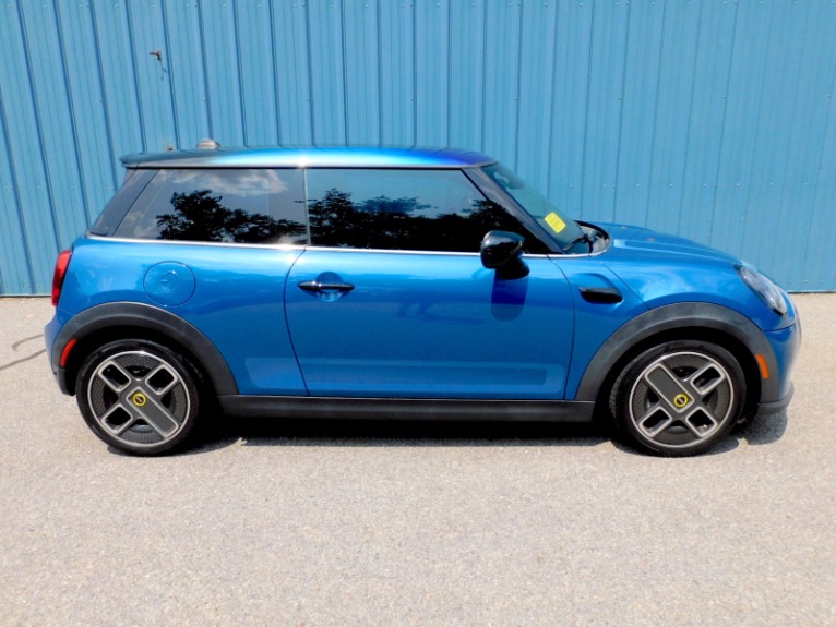 Used 2022 Mini Hardtop 2 Door Cooper SE FWD Used 2022 Mini Hardtop 2 Door Cooper SE FWD for sale  at Metro West Motorcars LLC in Shrewsbury MA 6