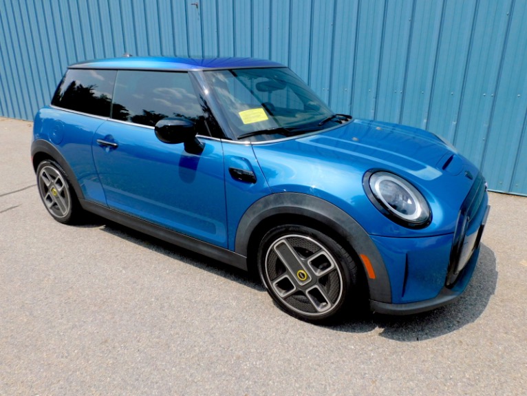 Used 2022 Mini Hardtop 2 Door Cooper SE FWD Used 2022 Mini Hardtop 2 Door Cooper SE FWD for sale  at Metro West Motorcars LLC in Shrewsbury MA 7