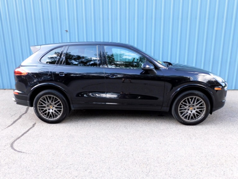 Used 2017 Porsche Cayenne Platinum Edition AWD Used 2017 Porsche Cayenne Platinum Edition AWD for sale  at Metro West Motorcars LLC in Shrewsbury MA 6