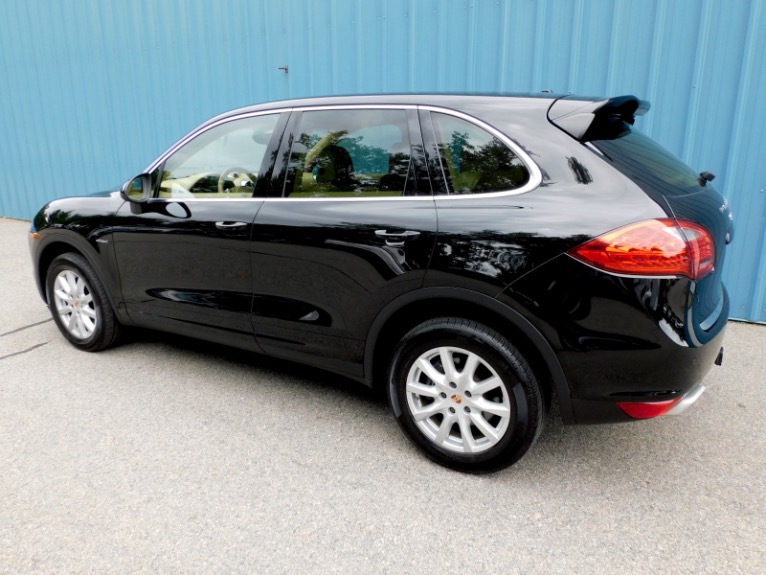 Used 2014 Porsche Cayenne Diesel AWD Used 2014 Porsche Cayenne Diesel AWD for sale  at Metro West Motorcars LLC in Shrewsbury MA 3