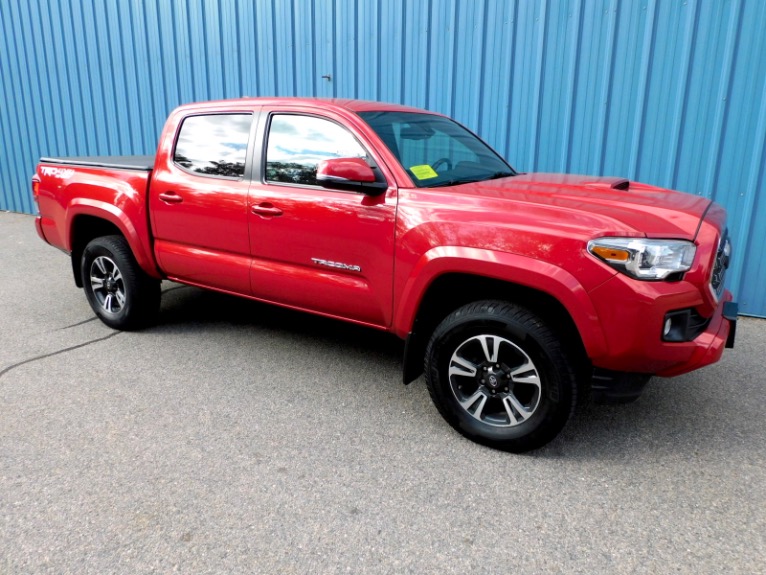 Used 2018 Toyota Tacoma TRD Sport Double Cab 5'' Bed V6 4x4 AT (Natl) Used 2018 Toyota Tacoma TRD Sport Double Cab 5'' Bed V6 4x4 AT (Natl) for sale  at Metro West Motorcars LLC in Shrewsbury MA 7