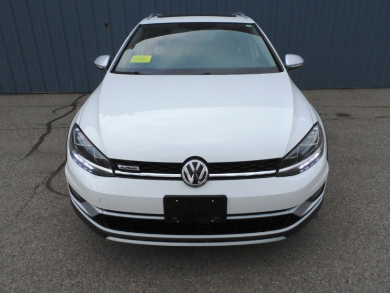 Used 2019 Volkswagen Golf Alltrack 1.8T SE DSG Used 2019 Volkswagen Golf Alltrack 1.8T SE DSG for sale  at Metro West Motorcars LLC in Shrewsbury MA 8