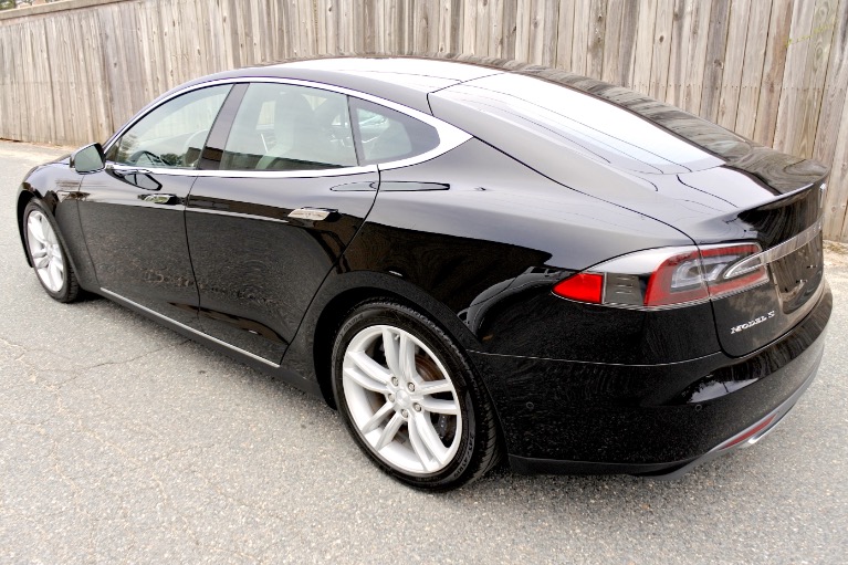 Used 2015 Tesla Model s 4dr Sdn AWD 85D Used 2015 Tesla Model s 4dr Sdn AWD 85D for sale  at Metro West Motorcars LLC in Shrewsbury MA 3