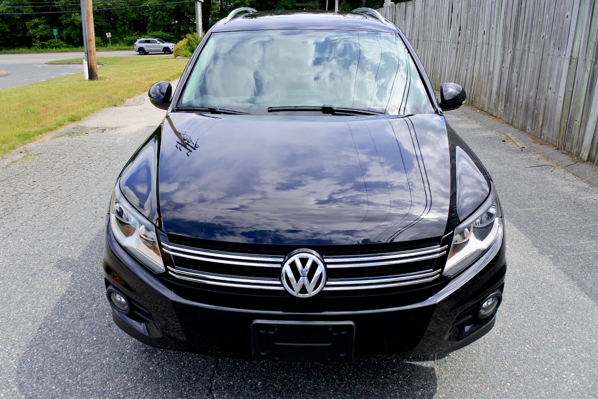 Used 2012 Volkswagen Tiguan SE 4WD w/Sunroof & Nav For Sale ($9,800 ...