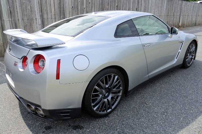 Used 2016 Nissan Gt-r Premium Used 2016 Nissan Gt-r Premium for sale  at Metro West Motorcars LLC in Shrewsbury MA 5