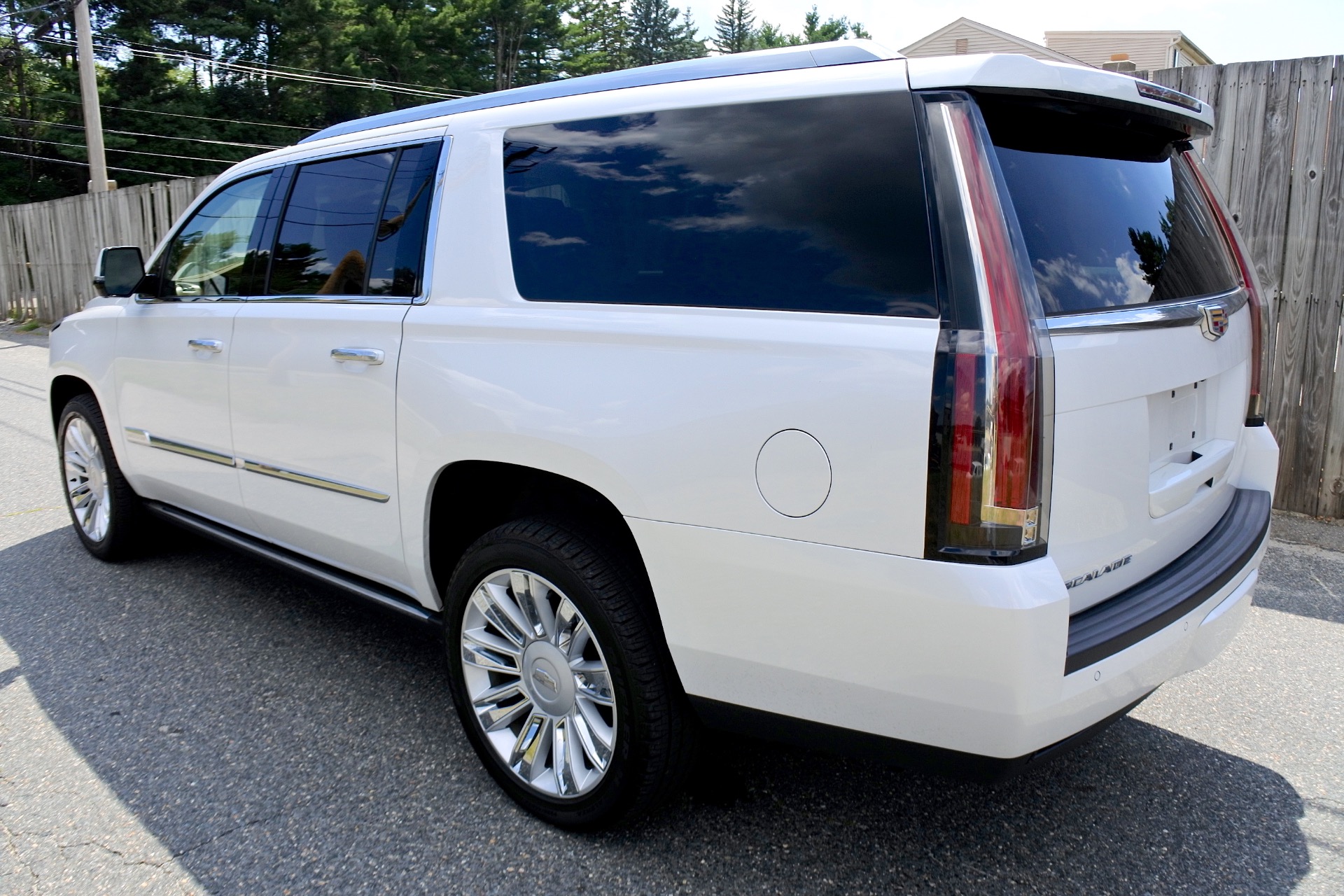 Used 2016 Cadillac Escalade Esv Platinum 4WD For Sale ($45,800) | Metro ...