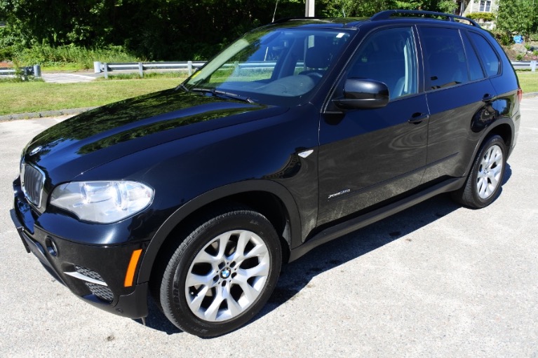 Used 2012 BMW X5 35i Premium AWD Used 2012 BMW X5 35i Premium AWD for sale  at Metro West Motorcars LLC in Shrewsbury MA 1