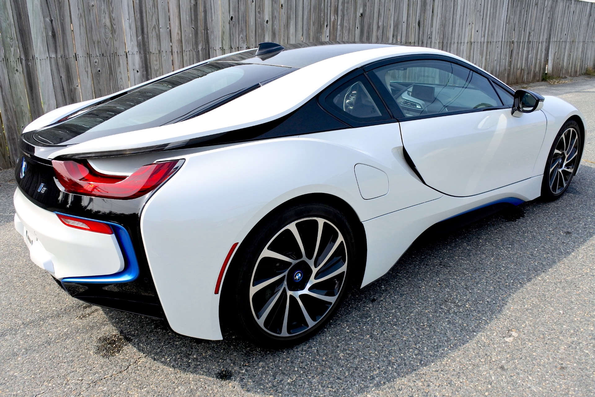 Bmw i8 блэк раша