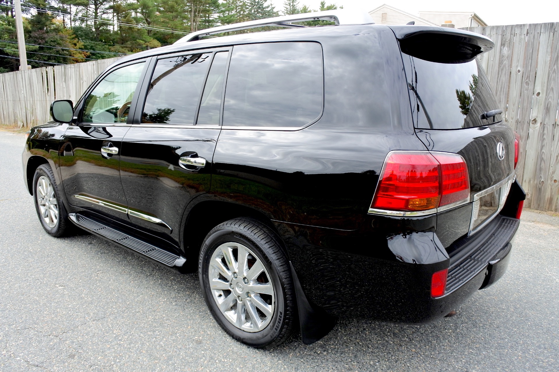 Lexus lx 570 2011